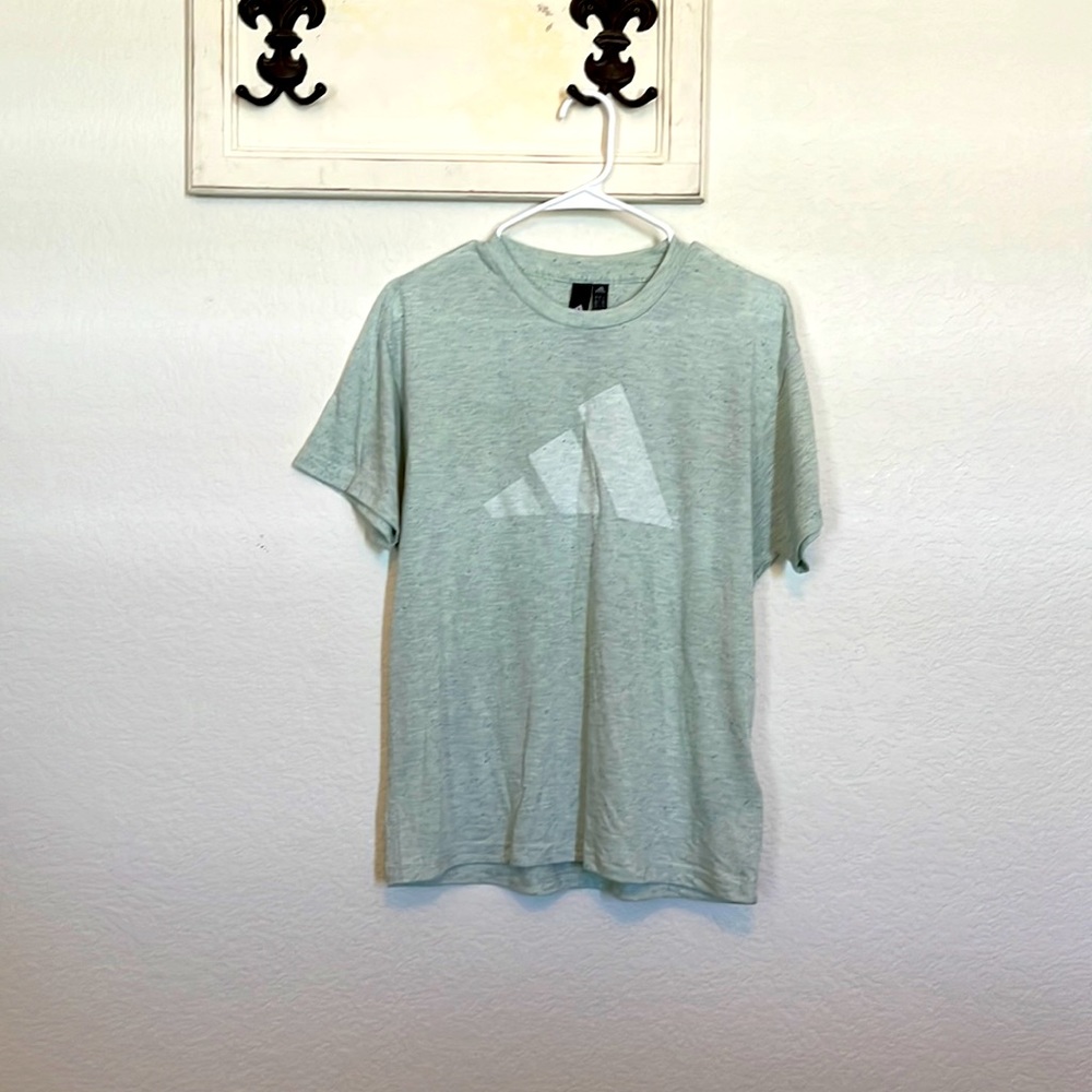 Adidas Women’s Tee Size Large